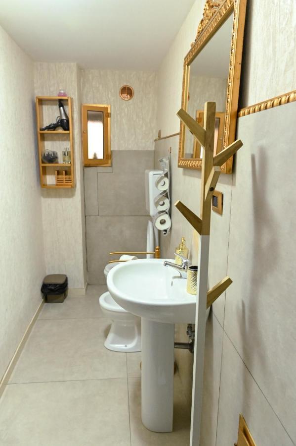 Ferienwohnung The Nest Of Envy Bari Exterior foto
